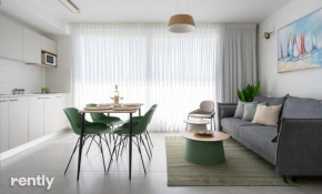 Sea side Daisy apartment - by Rently